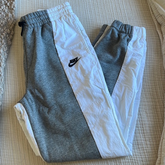 Nike Sportswear Icon Clash Fleece Woven Pants Womens - Picture 1 of 7